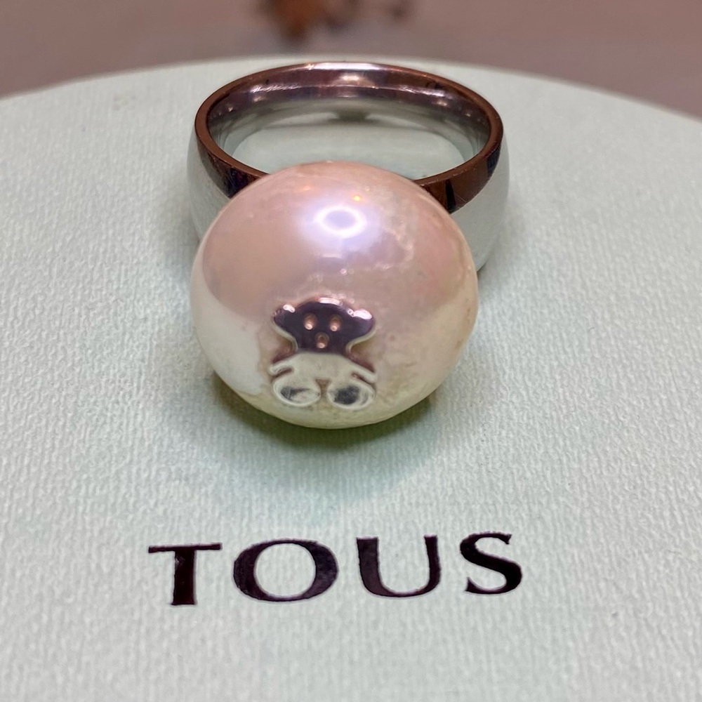 Tous pre owned pearl ring size 7